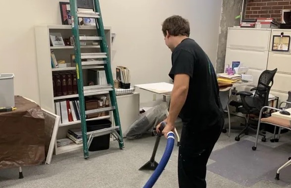 Carpet Water Extraction in Mountlake Terrace, WA